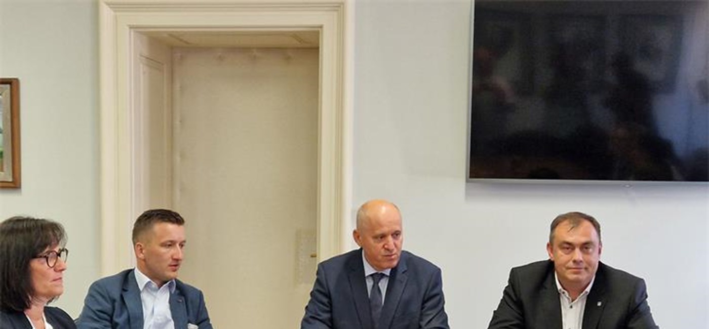 Bačić u Krapini o sanaciji klizišta i stambenom zbrinjavanju nakon potresa